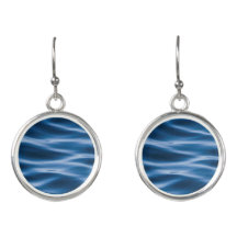 Boucles d'oreille de baisse d'océan