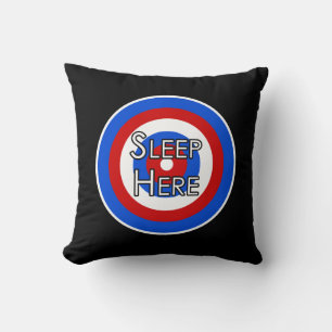 « Dormez ici » Coussin drôle de Target