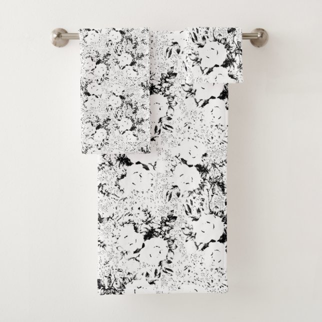 Dot, Black Cow Bath Towel Set (Insitu)