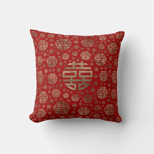 Double Happiness Symbol pattern - Gold on red Throw Pillow (Front)
