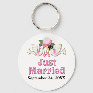 Dove & Rose - Just Married T-shirt Keychain