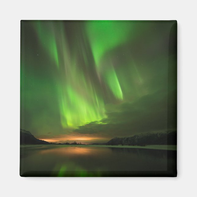 Downstream Aurora Magnet (Front)