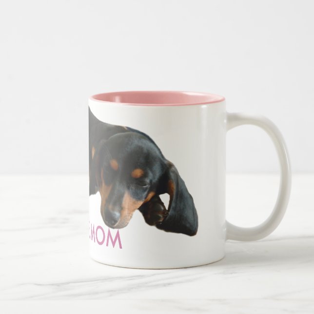 Doxie Maman Sleepy Puppy Mug (Droit)