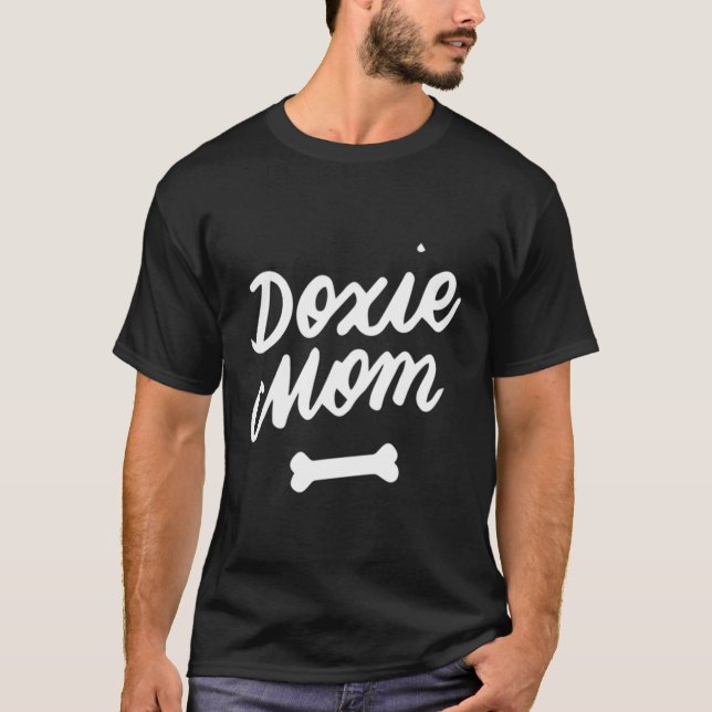Doxie Mom Dachshund Weenie Wiener Dog Mothers Day  T-Shirt (Front)