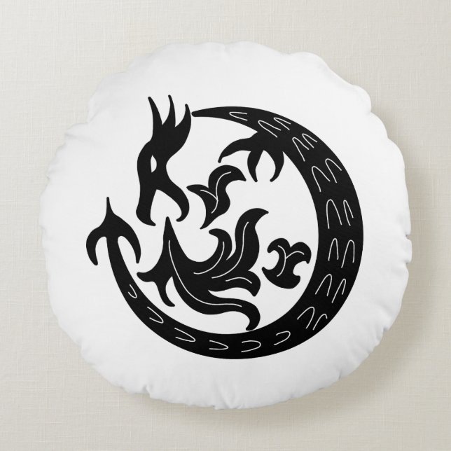 Dragon Blowing Fire  Round Pillow (Front)