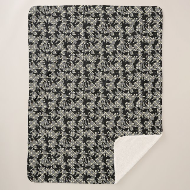 Dragon pattern 01.wx4x4.blue Grey BG Sherpa Blanket (Front)