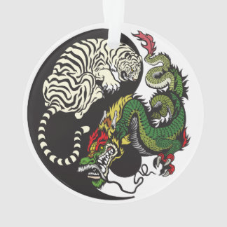 dragon vert et symbole blanc de yang de yin de