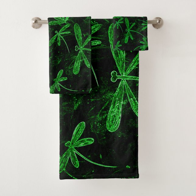 Dragonfly Flit Neon Green Bath Towel Set (Insitu)