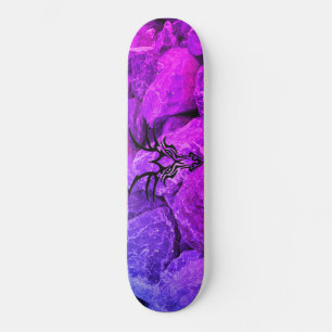 Dragon's head, skateboard