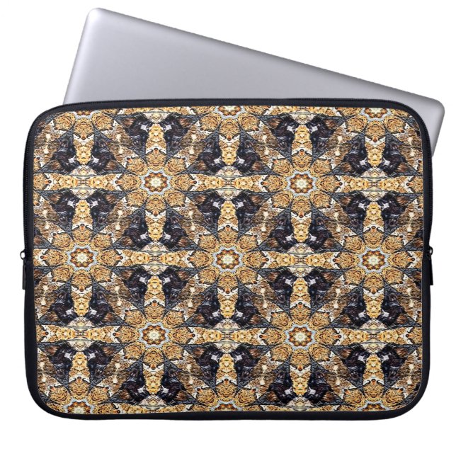 Dragons...... Laptop Sleeve (Front)