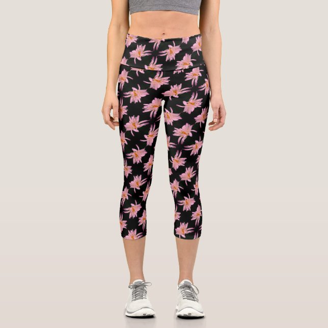Dramatic Daisy Flower Pattern      Capri Leggings (Front)
