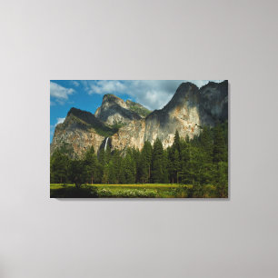 Dramatic View Of Yosemite Valley From The Gates Canvas Print