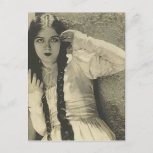 Dramatique actrice carte postale