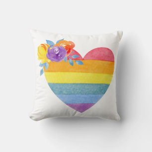 Drapeau arc-en-ciel et oreiller fleuri
