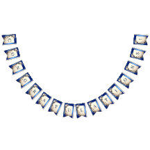 Drapeau de fanion à embellissement floral blanc bl