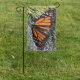 Papillon monarque sur verdure