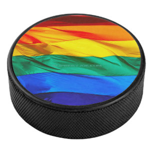 Drapeau de la fierté gay de SlipperyJoe's agitant