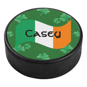 Drapeau irlandais avec trèfles personnalisé