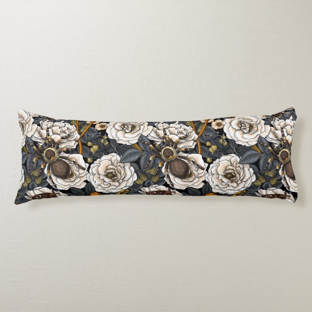 Dream garden 4 body pillow (Front)