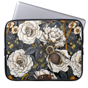 Dream garden 4 laptop sleeve