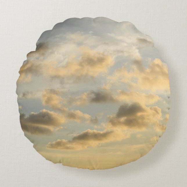 Dreamy Caribbean Clouds 4 Round Pillow (Front)