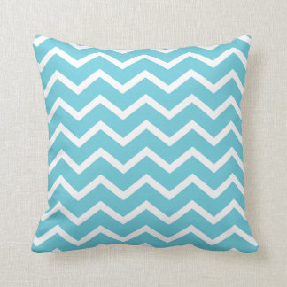 Dreamy Pillow in Classic Chevron