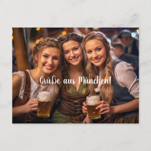 Drei junge Frauen in München. Bier Postcard