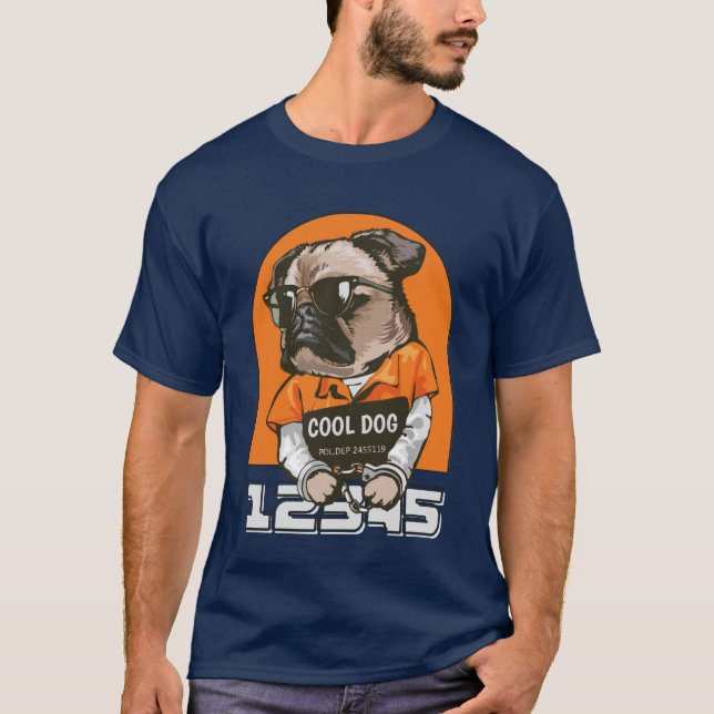 Drôle Cool chien Mugshot T-shirt - Carlin avec att (Devant)