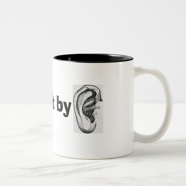 Drôle jouons-le par la tasse de café de citation (Droit)
