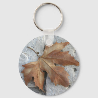 Dry maple leaf keychain