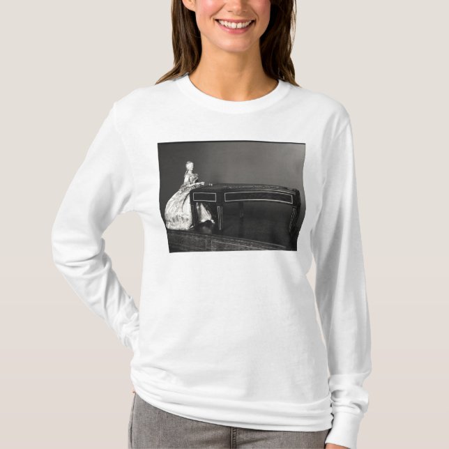 Dulcimer Player T-Shirt (Front)