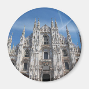 Duomo di Milano gothic cathedral church, Milan, It Magnet
