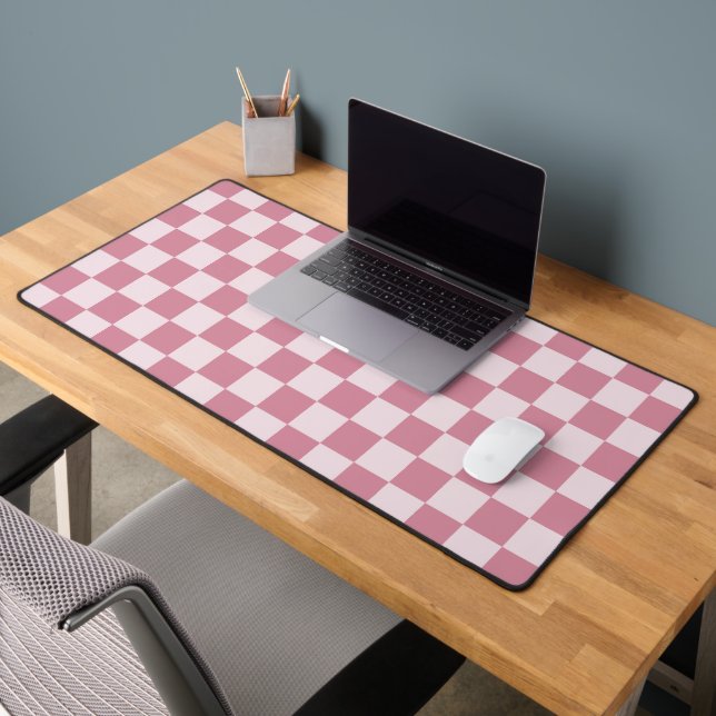 Dusty rose chequerboard pattern desk mat (Office 2)