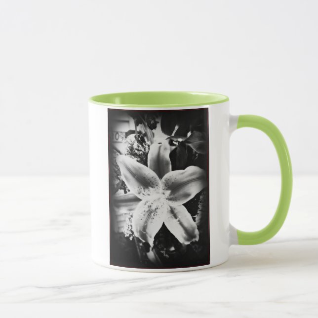 e.e. tasse inspirée de cummings (Droite)