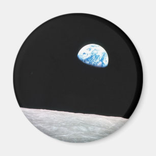 Earth rise magnet