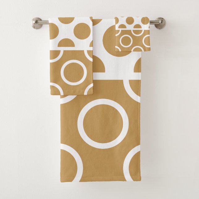 Earthy Brown & White Polka Dot Bath Towel Set (Insitu)
