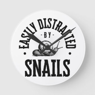 EASILY DISTRACTED ROUND CLOCK