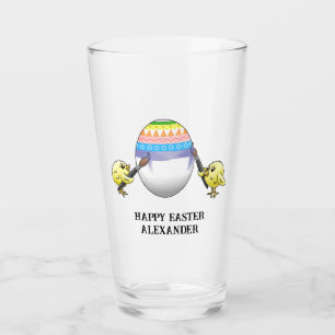 Easter chicks paint the Easter egg Glass