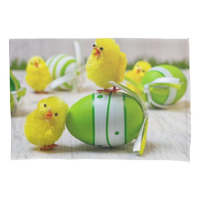 Easter Decoration - Easter egg and chicks Pillowcase (Front)