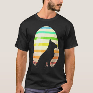 Easter Egg Vintage Style German Shepherd Dog Easte T-Shirt