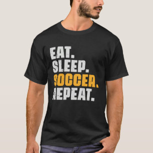 Eat Sleep Soccer Repeat   Soccer Player Retro Vint T-Shirt