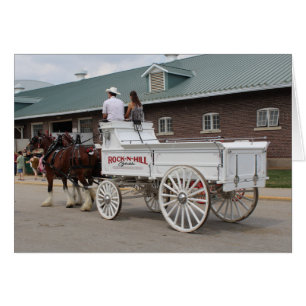 Ébauche de chevaux à une foire d'état tirant Wagon