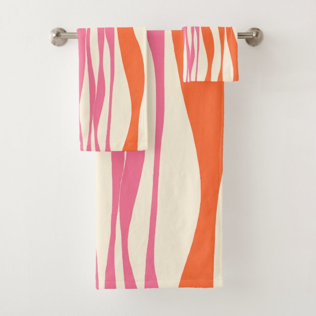 Ebb and Flow - Pink, Orange, and Cream  Bath Towel Set (Insitu)
