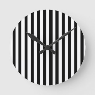 Ebony Snow Round Clock