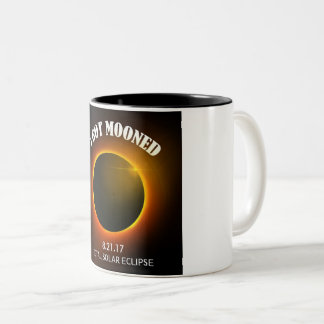 Éclipse solaire totale j'ai obtenu la tasse de