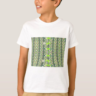 Eco Africa Motif – Nature-Inspired African Art T-Shirt