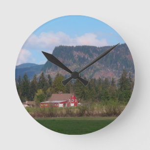Écorce rouge et horloge de montagne
