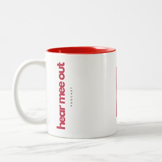 Écoutez Mee Out Podcast Brandé Mug (Gauche)