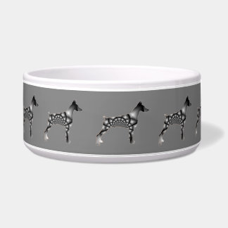 Écuelle Cuvette grise de chien de Pinscher de dobermann