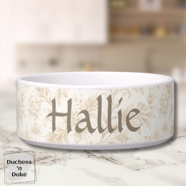 Écuelle Jardin d'Ivoire Motif Floral Design Chien  (Personalized Dog Bowl with ivory botanical design displayed on marble counter top)